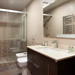 Click&flat Luxury Mistral برشلونة